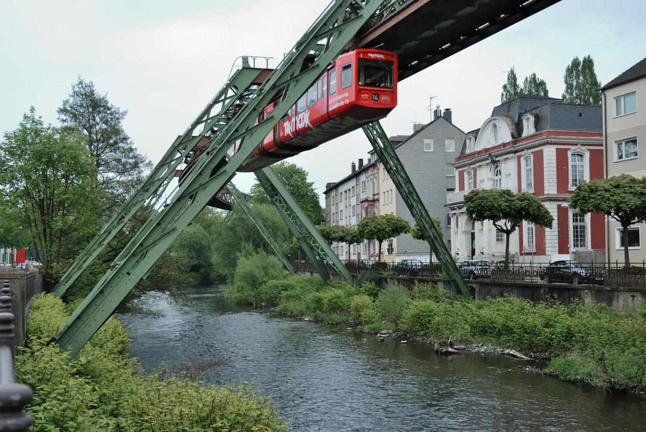 Hotel Restaurant New Neuenhof Wuppertal Eksteriør bilde